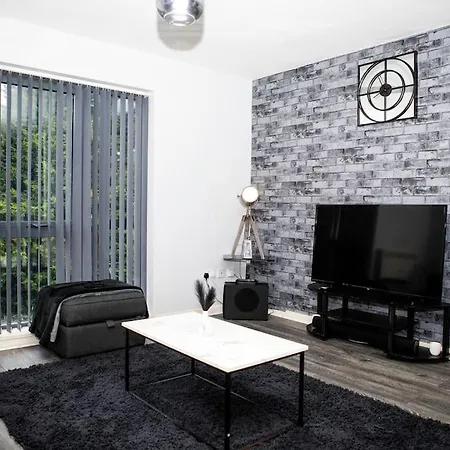 Stylish Two-Bedroom Salford Quays Apartment Manchester Exterior photo