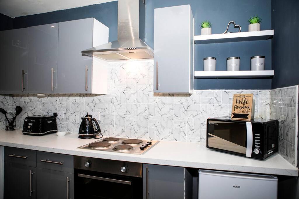 Stylish Two-bedroom Salford Quays Apartment Manchester