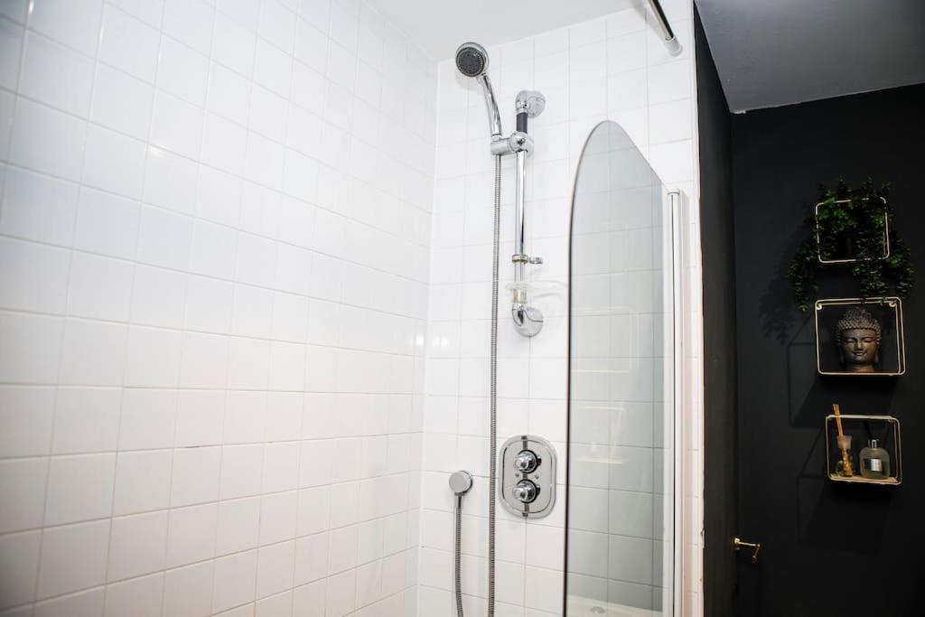 Stylish Two-bedroom Salford Quays * Manchester